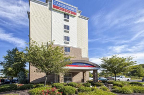 Отель Candlewood Suites Indianapolis Airport, an IHG Hotel  Индианаполис